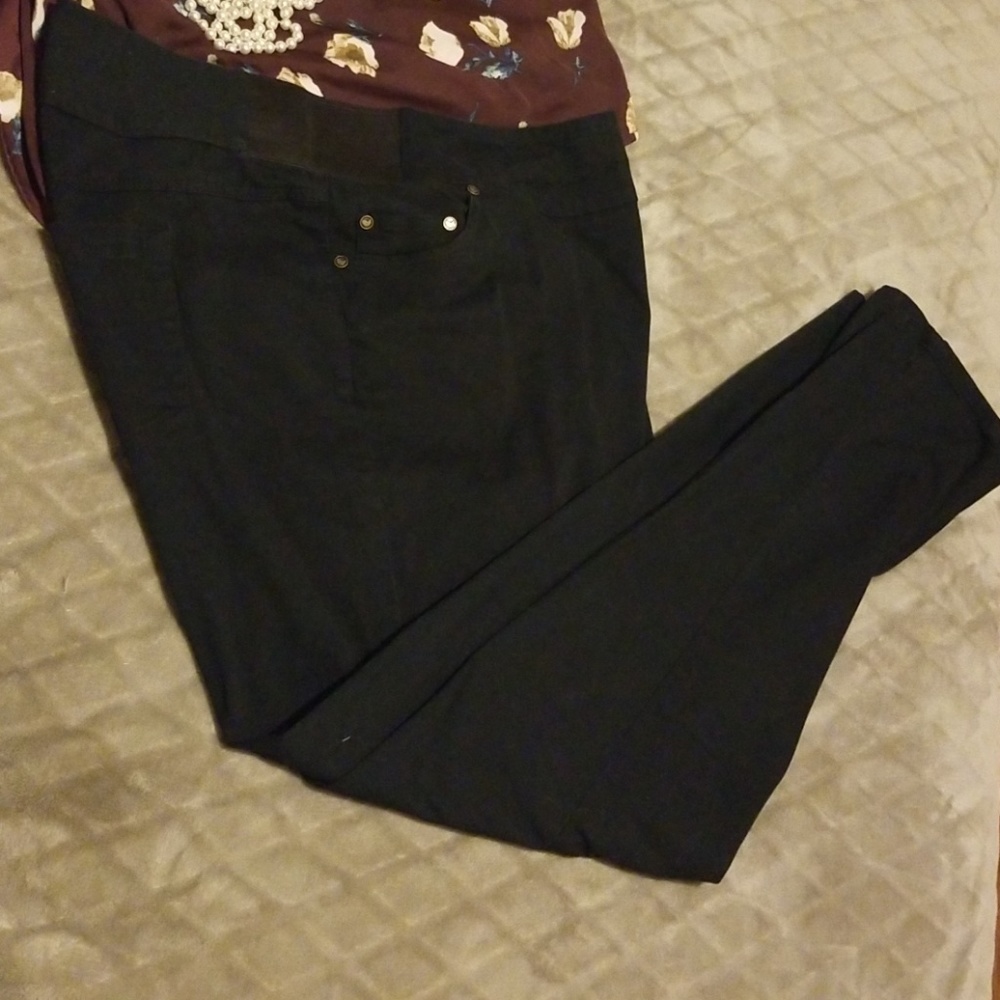 Black dress pants
